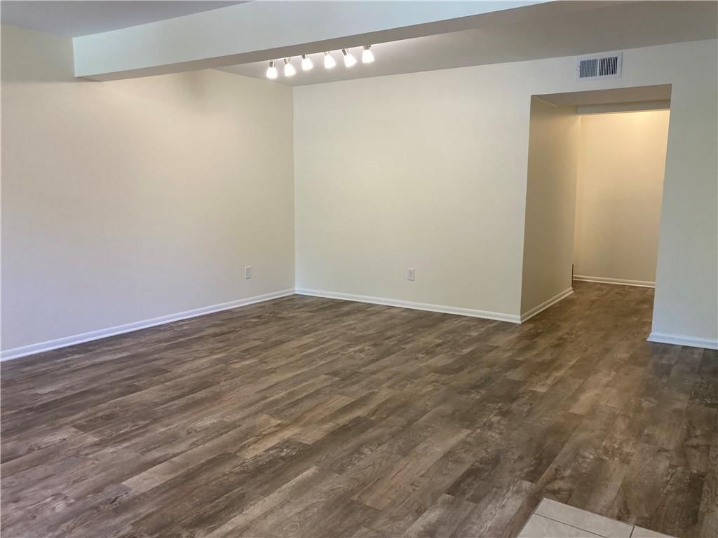12702 W 110th Terrace — photo 9