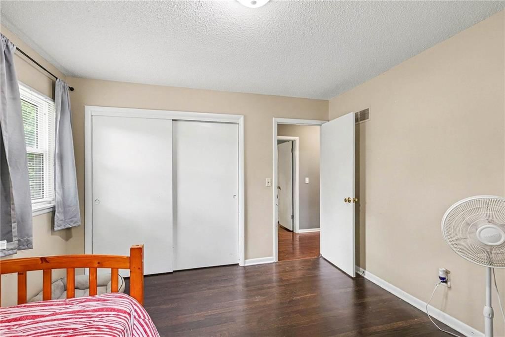 5620 Perry Avenue — photo 16