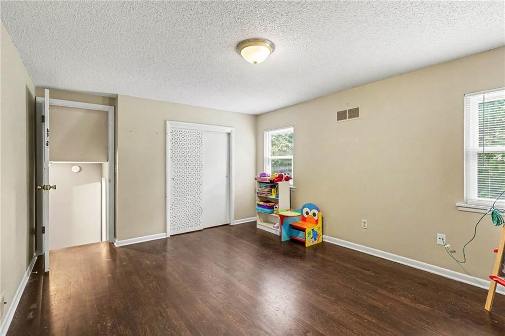 5620 Perry Avenue — photo 19
