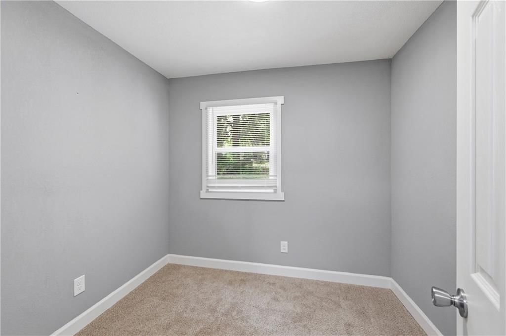 1530 S Harvard Avenue — photo 17