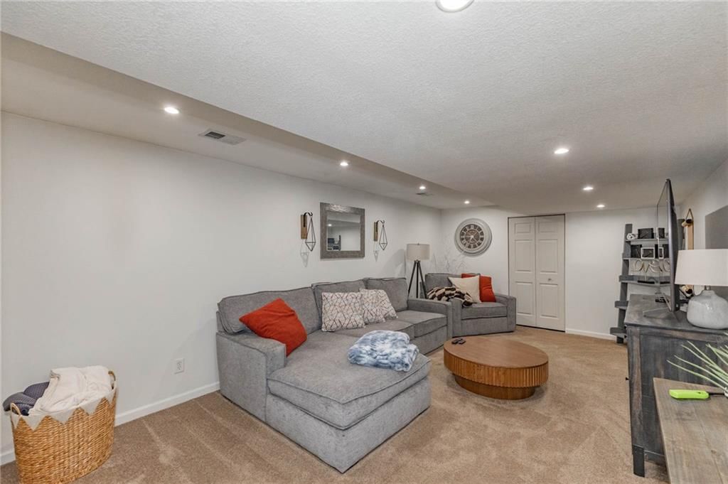 5421 McCoy Street — photo 38