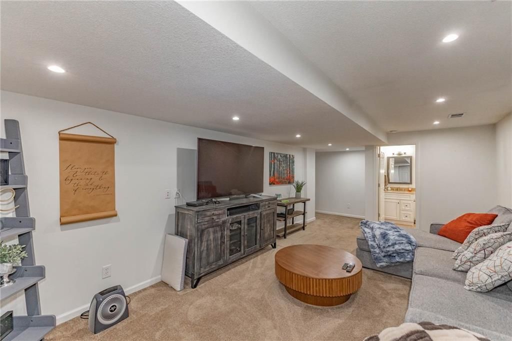 5421 McCoy Street — photo 39