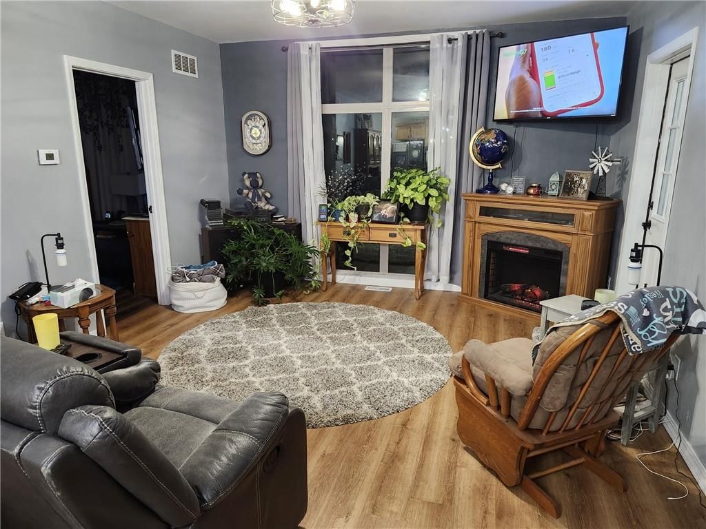 14454 Coral Avenue — photo 2