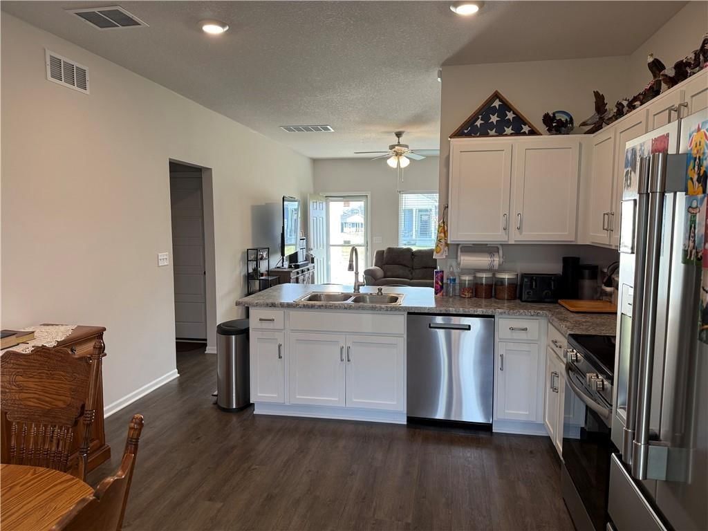 800 Bentley Drive — photo 6