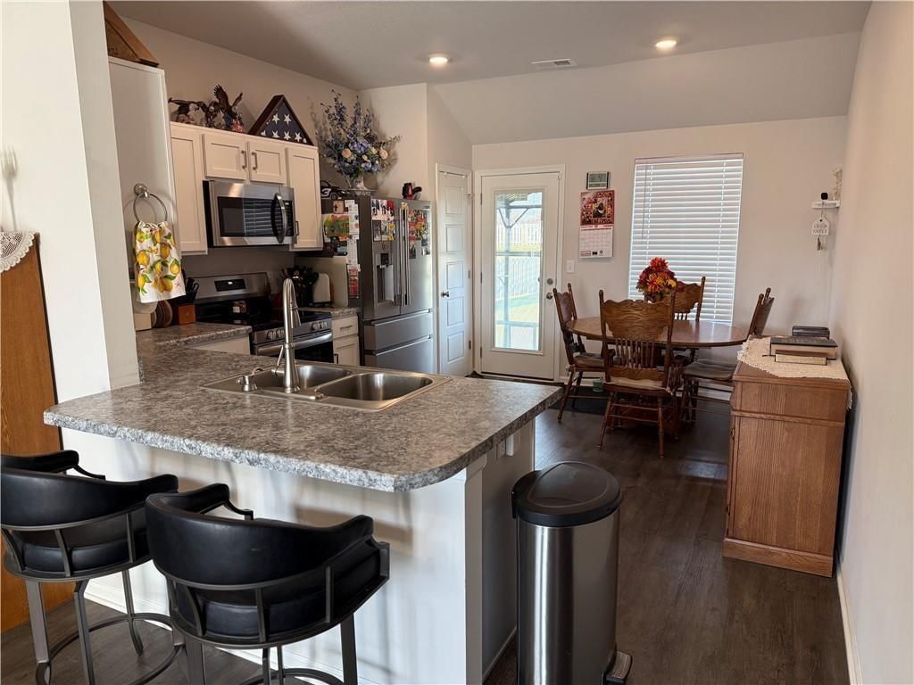 800 Bentley Drive — photo 7