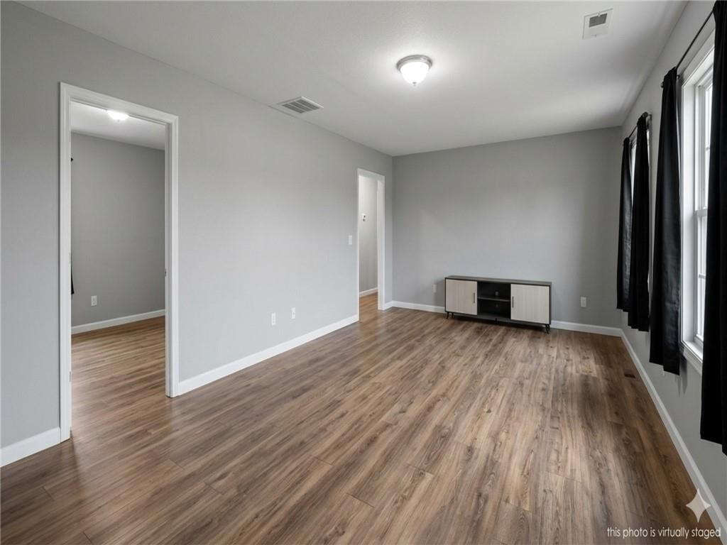 7602 Roswell Drive — photo 4