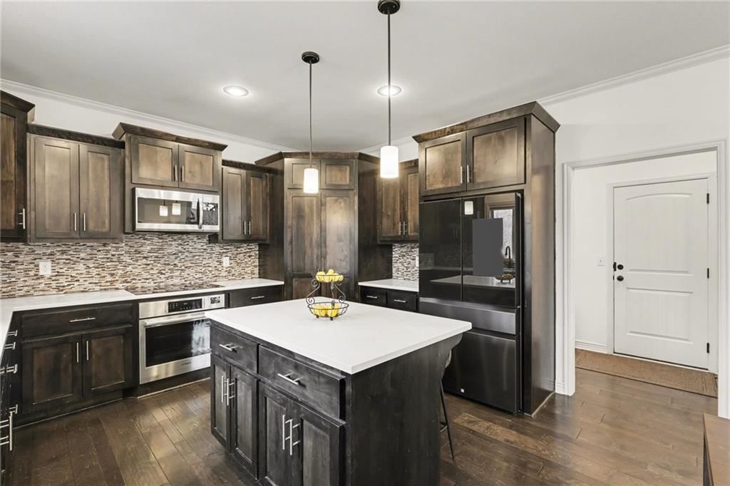 4212 SW Stoney Brook Drive — photo 8