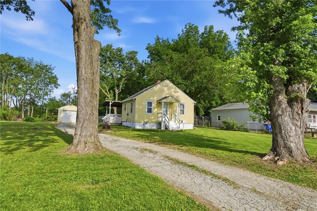 13318 Parker Avenue — photo 3