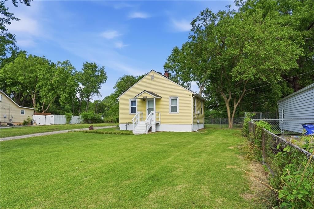 13318 Parker Avenue — photo 4