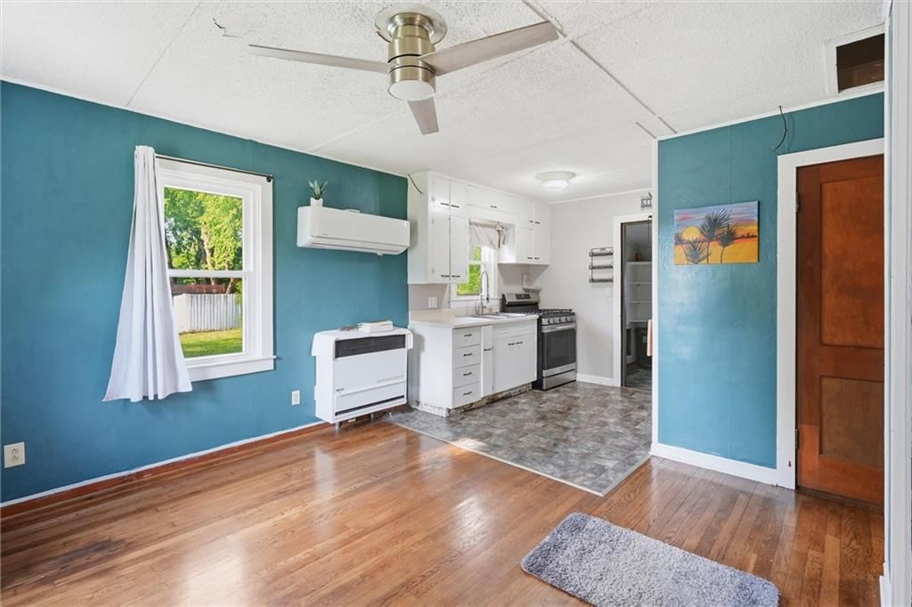 13318 Parker Avenue — photo 5
