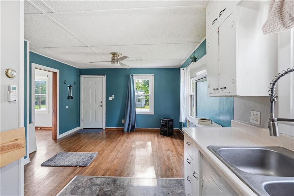 13318 Parker Avenue — photo 15