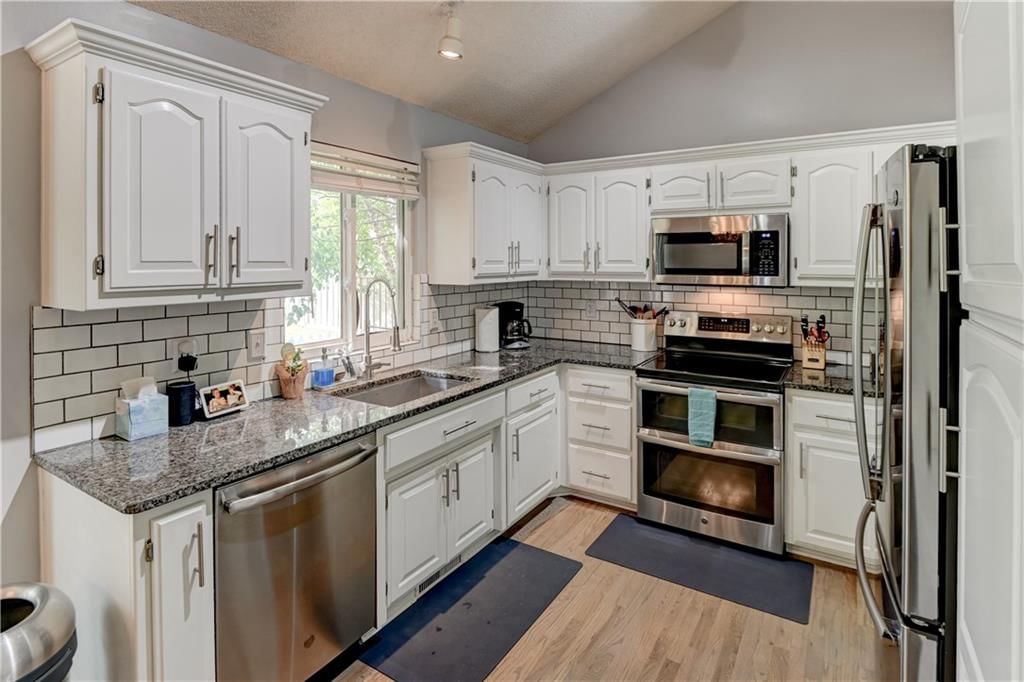 1750 Bridget Place — photo 3