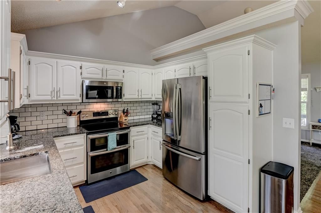 1750 Bridget Place — photo 4