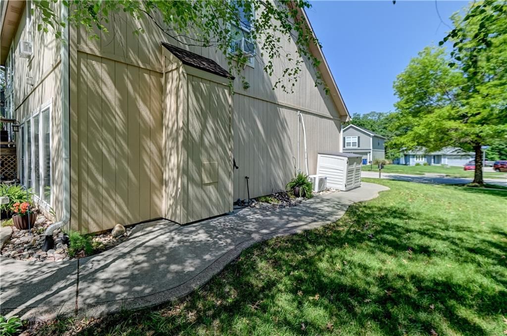 1750 Bridget Place — photo 22