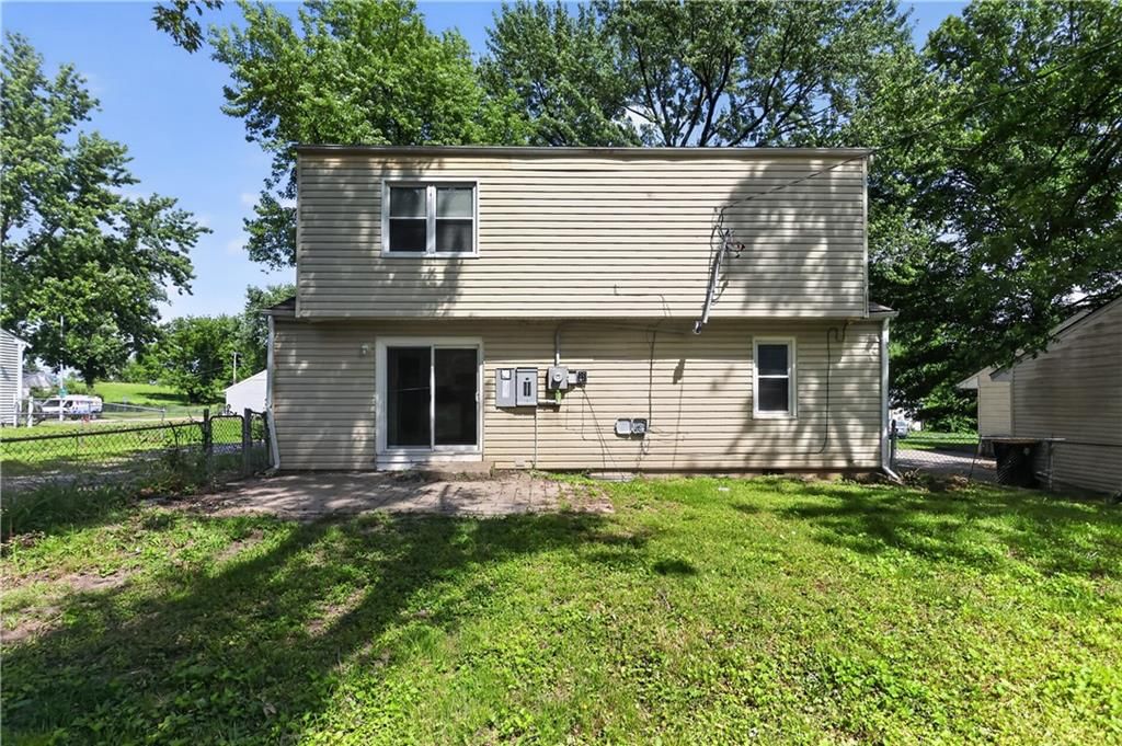 5318 N Garfield Avenue — photo 1
