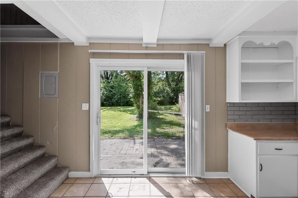 5318 N Garfield Avenue — photo 10