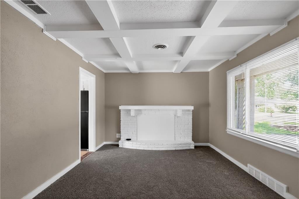 5318 N Garfield Avenue — photo 13