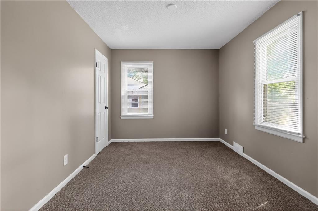 5318 N Garfield Avenue — photo 14