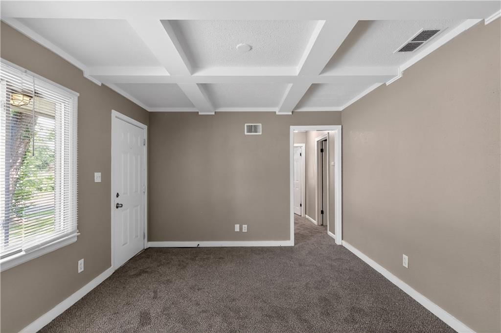 5318 N Garfield Avenue — photo 15
