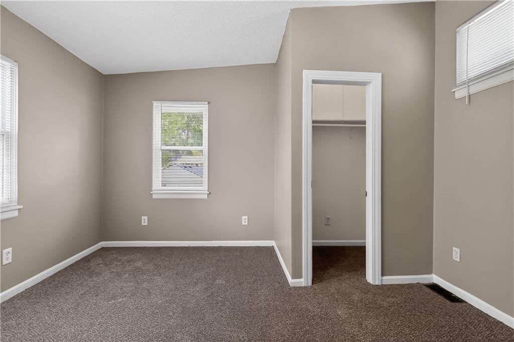 5318 N Garfield Avenue — photo 23