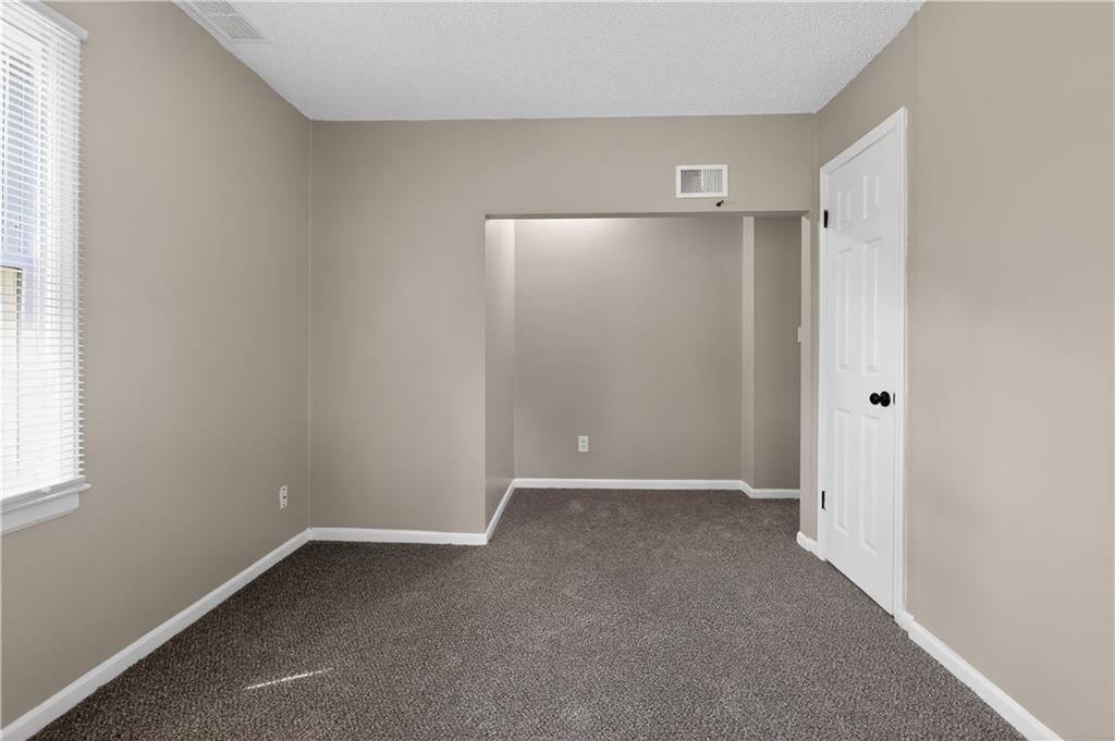 5318 N Garfield Avenue — photo 24