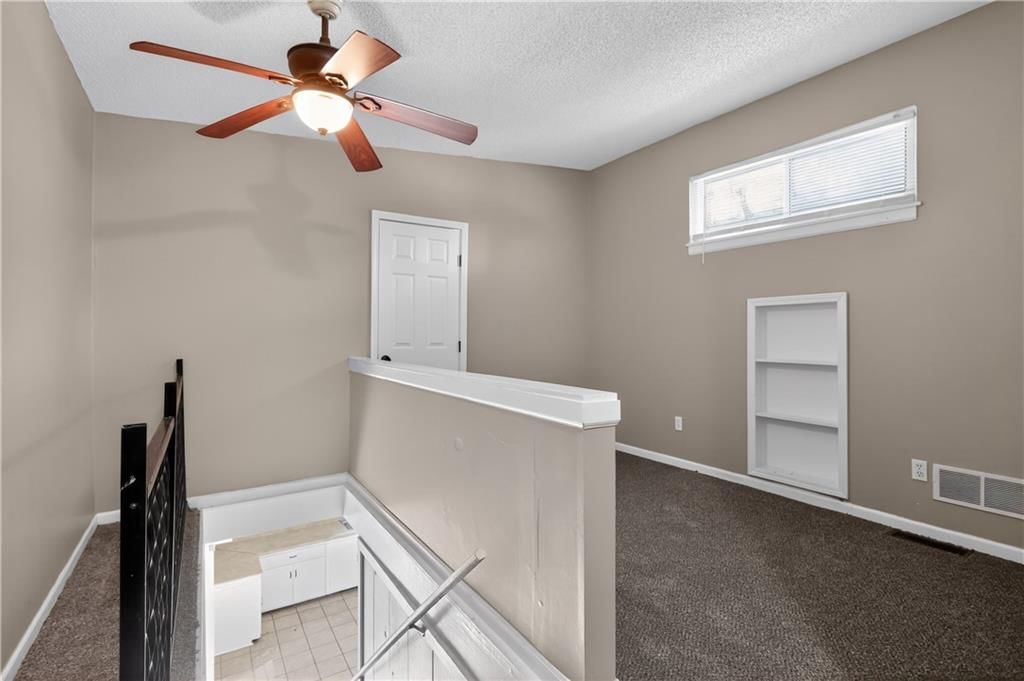 5318 N Garfield Avenue — photo 30