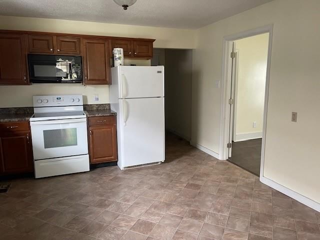 119 E 20th Street — photo 8