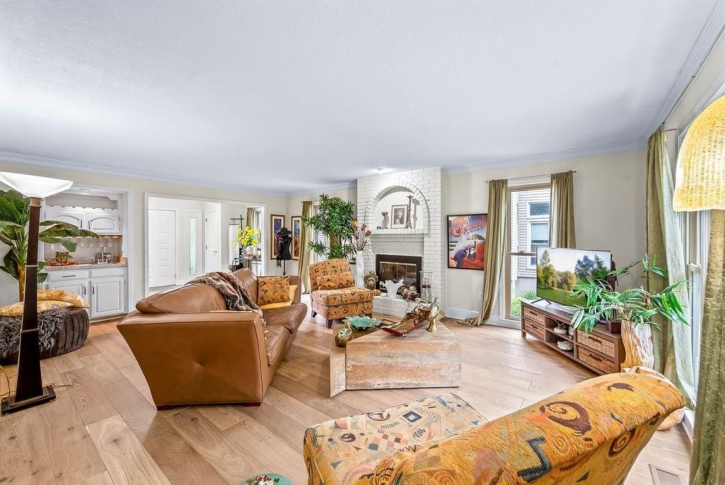 11309 Slater Street — photo 4