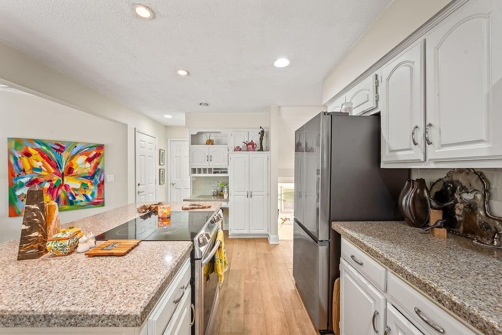 11309 Slater Street — photo 8