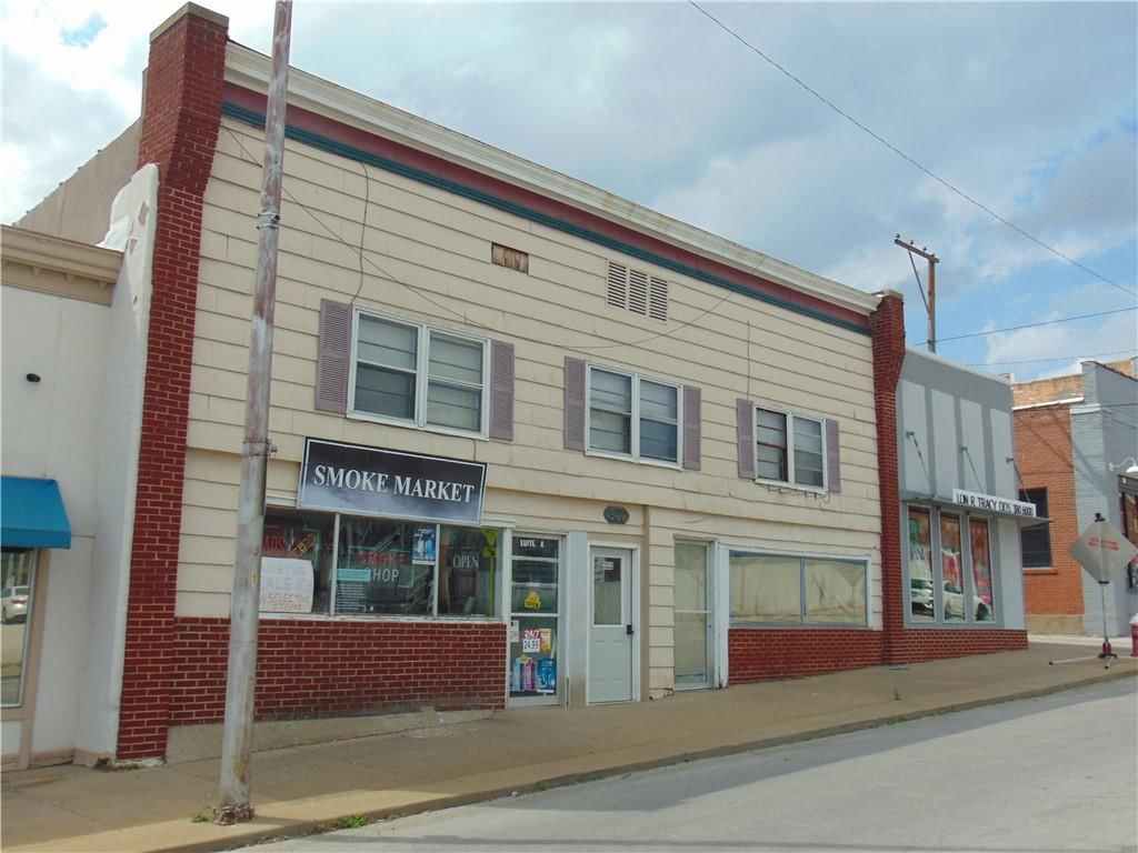 302 S Independence Street — photo 1