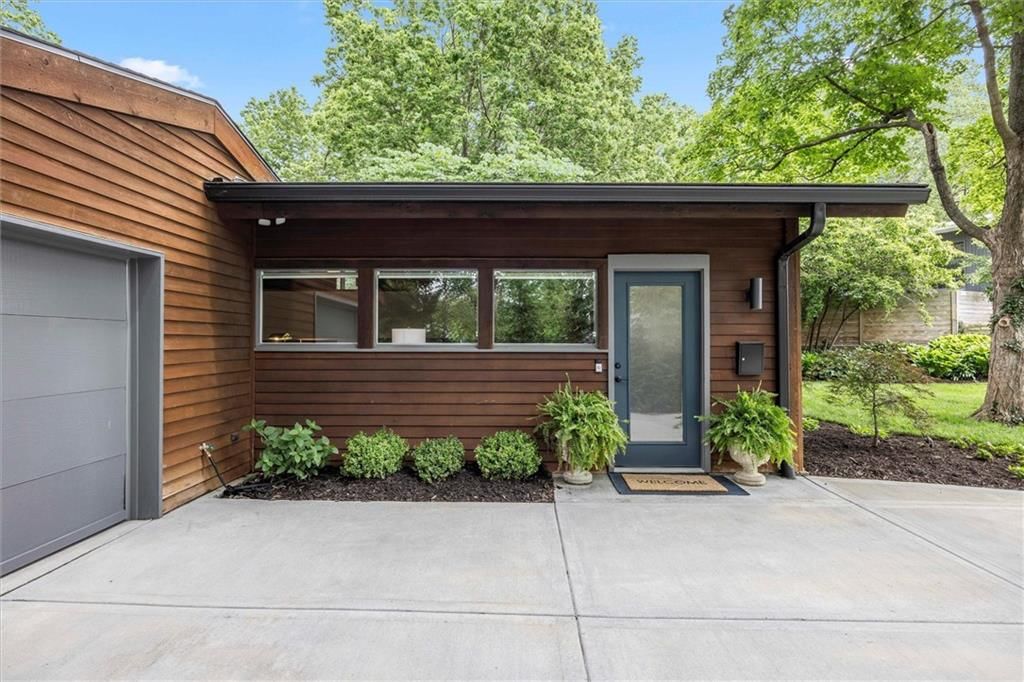 7415 ROSEWOOD Circle — photo 2