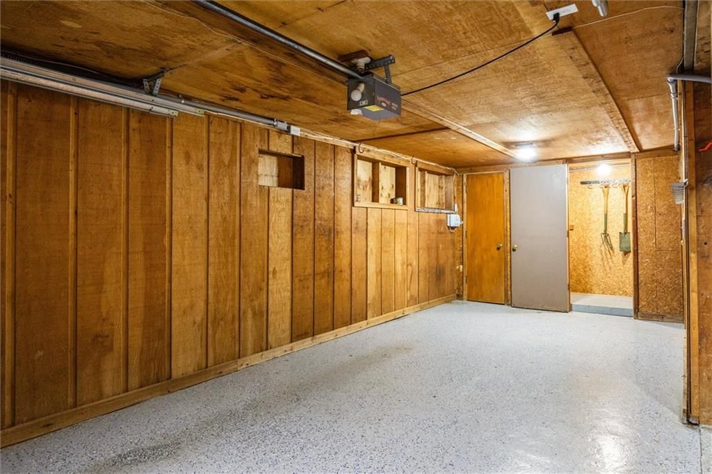 7415 ROSEWOOD Circle — photo 40