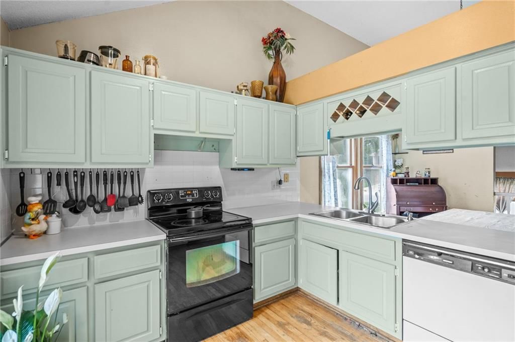6413 Anderson Street — photo 14