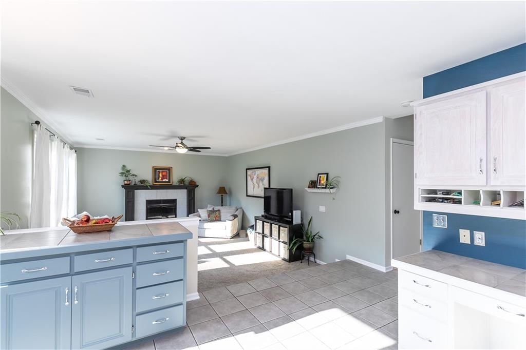 11938 S Hallet Street — photo 11