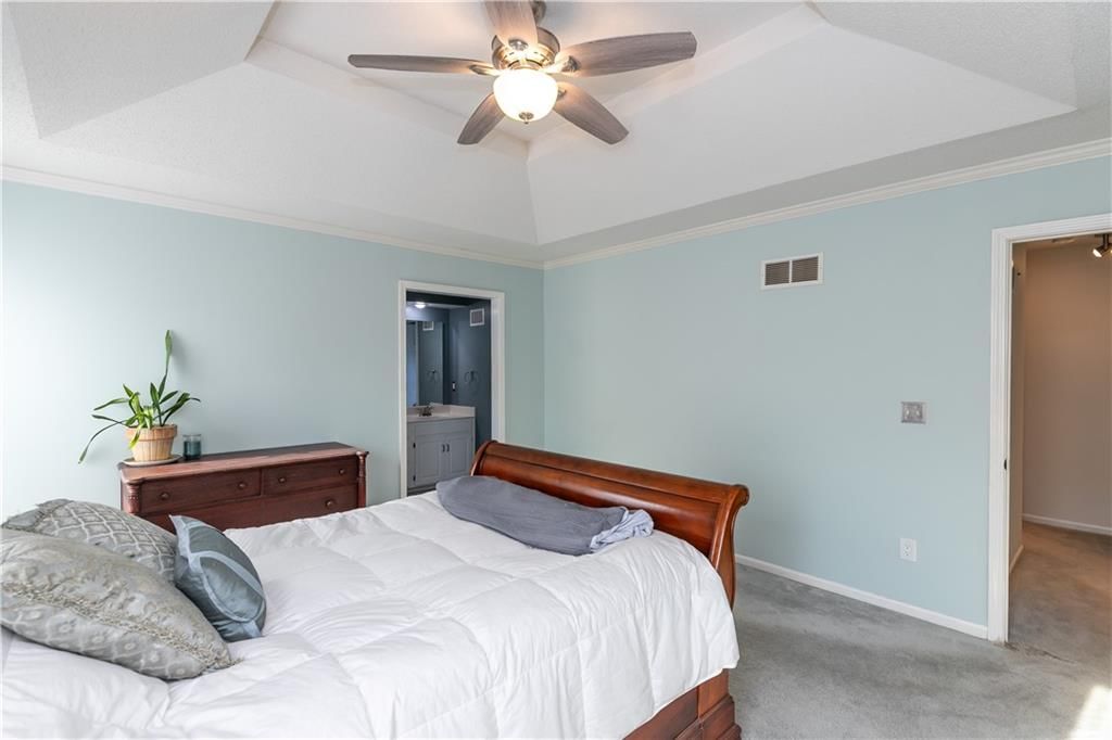 11938 S Hallet Street — photo 19