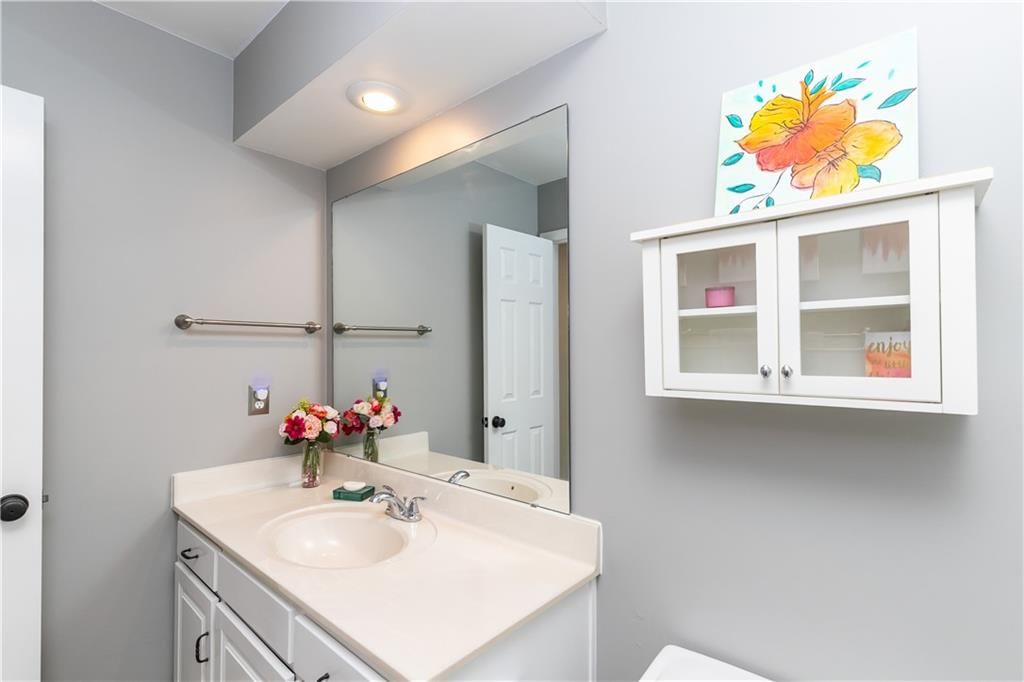 11938 S Hallet Street — photo 30