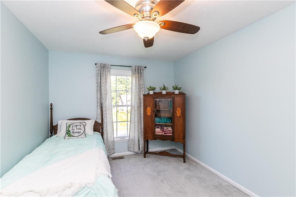 11938 S Hallet Street — photo 33