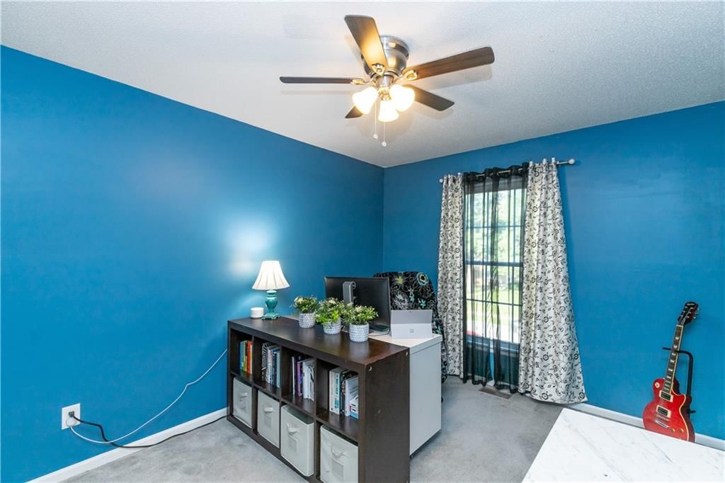 11938 S Hallet Street — photo 36