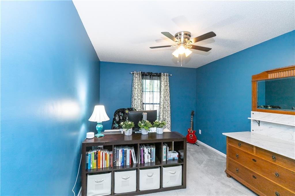 11938 S Hallet Street — photo 39