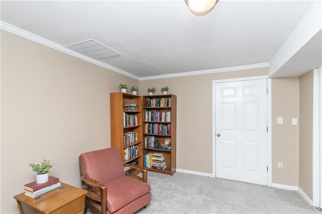 11938 S Hallet Street — photo 47