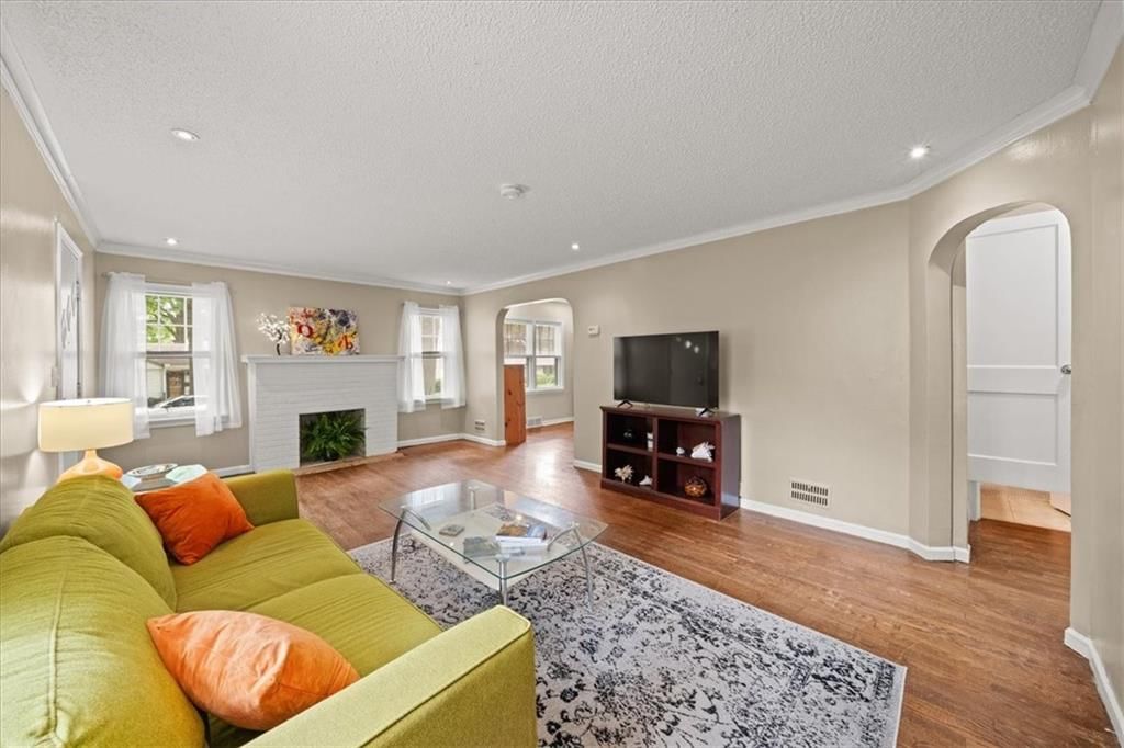 8337 MERCIER Street — photo 6
