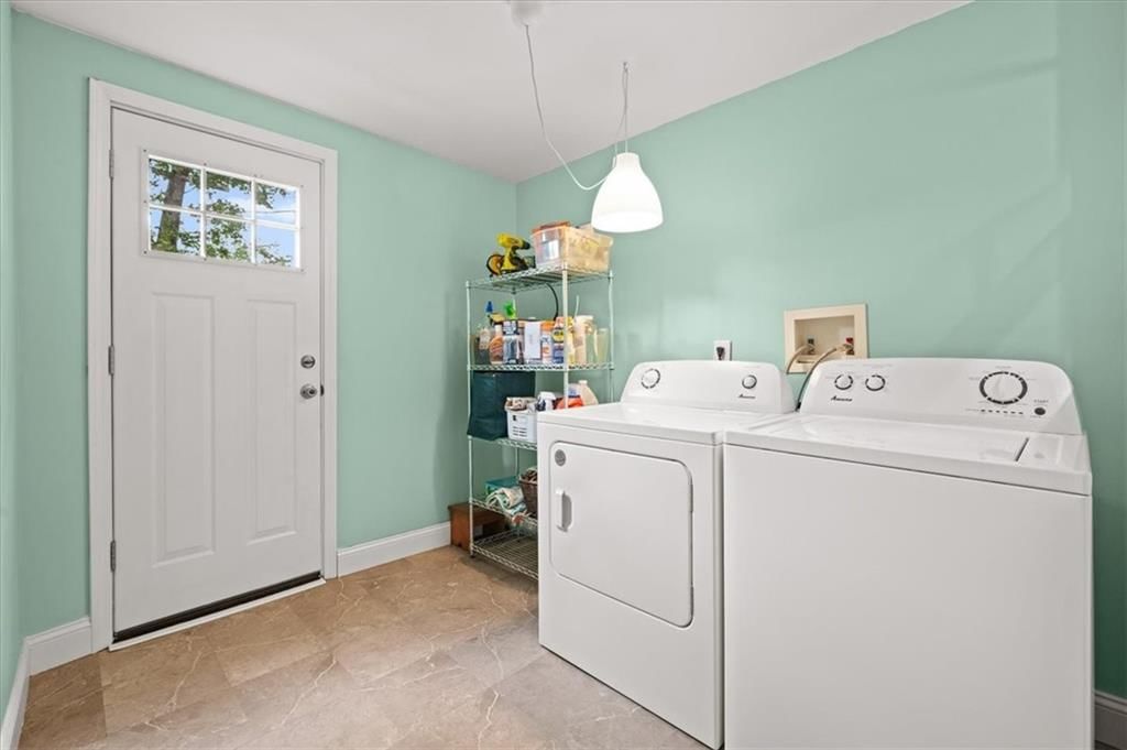 8337 MERCIER Street — photo 15