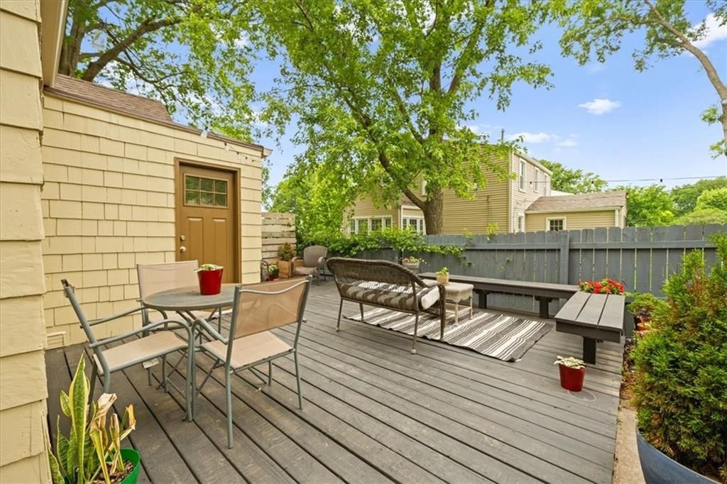 8337 MERCIER Street — photo 29