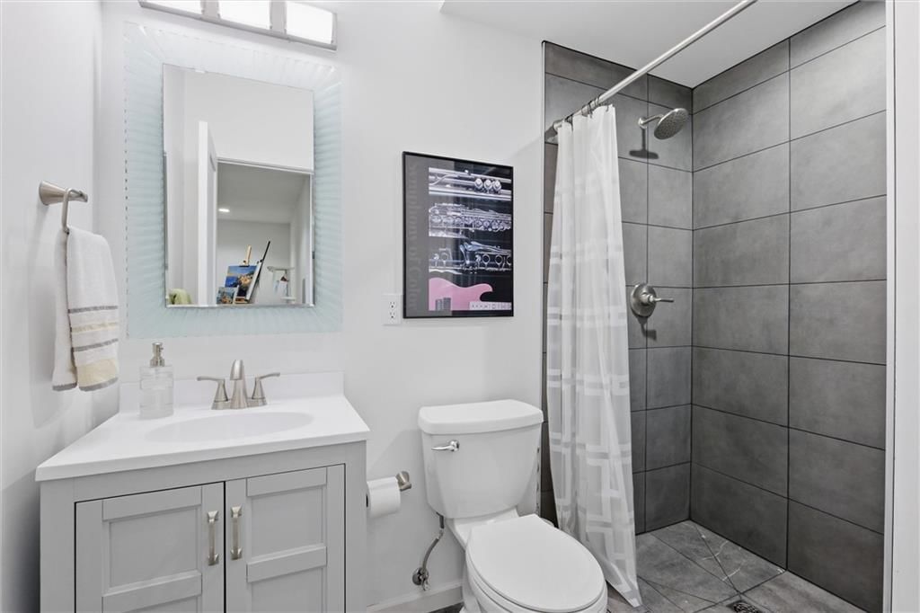 4721 Liberty Street — photo 33