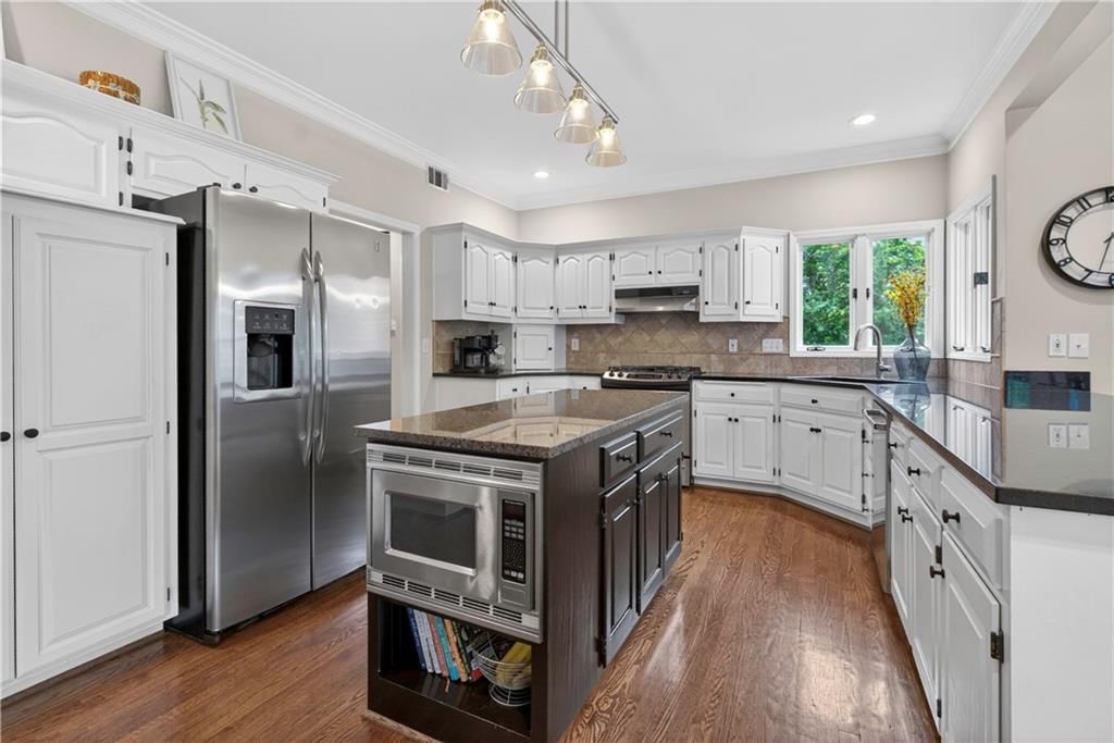 13013 Sherwood Street — photo 16