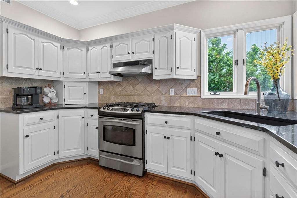 13013 Sherwood Street — photo 18