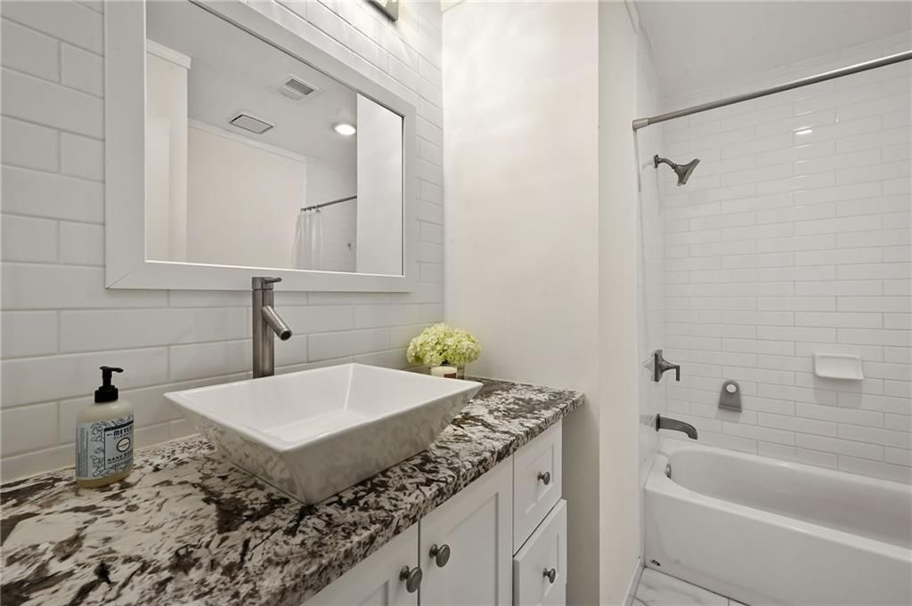 7929 W 113th Terrace — photo 21