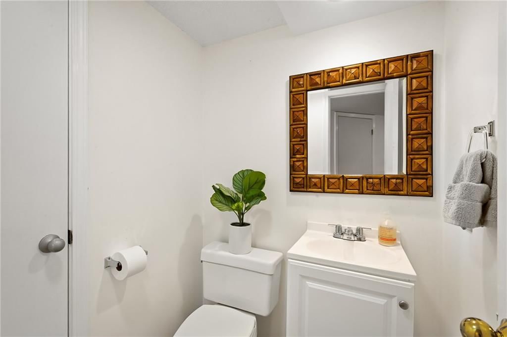 7929 W 113th Terrace — photo 26