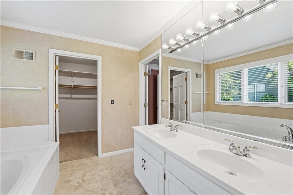 12726 Mohawk Circle — photo 33