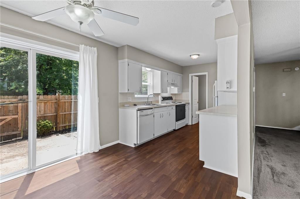 3723 NE Colonial Drive — photo 7